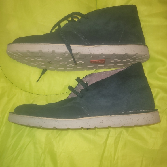 Clarks Blue Suede Chukka Boots - Picture 4 of 5